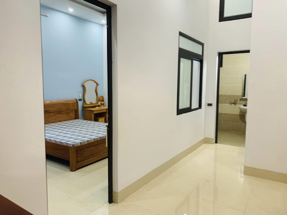 Bán nhà 2 mặt tiền tái định cư mở rộng c13