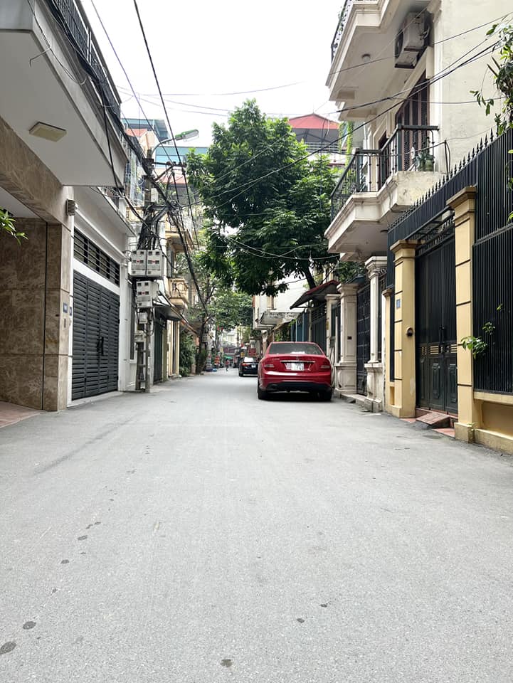 Bán nhà Hoàng Văn Thái Quận Thanh Xuân 17,9tỷ DT 65m2 7 tầng mt 4m nhà phân lô trung tâm ô tô tránh