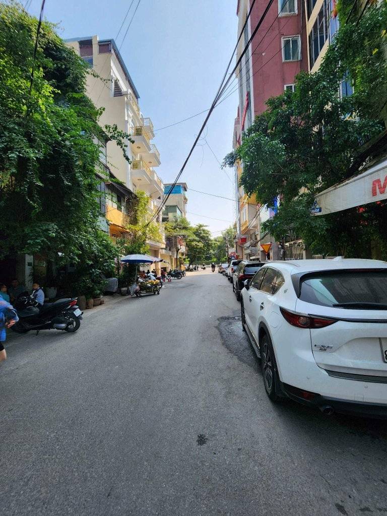 Bán nhà ngõ 50 Hàng Ngang Hoàn Kiếm, mặt tiền gần 10 mét