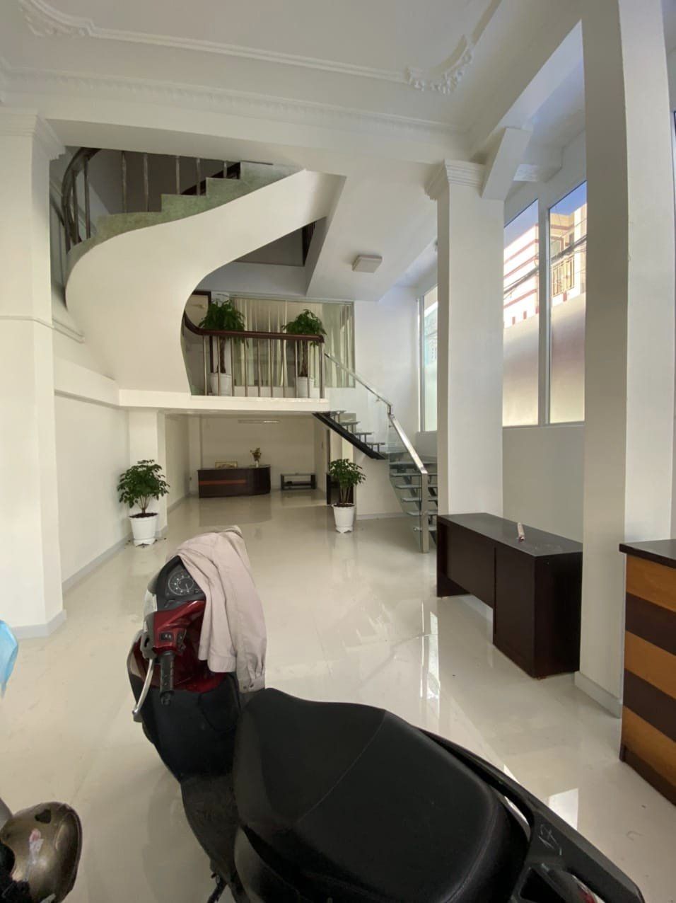 NHÀ MẶT TIỀN Q.10 NGUYỄN TIỂU LA, NGANG 5.2X14, 6 TẦNG, CHỈ 20 TỶ