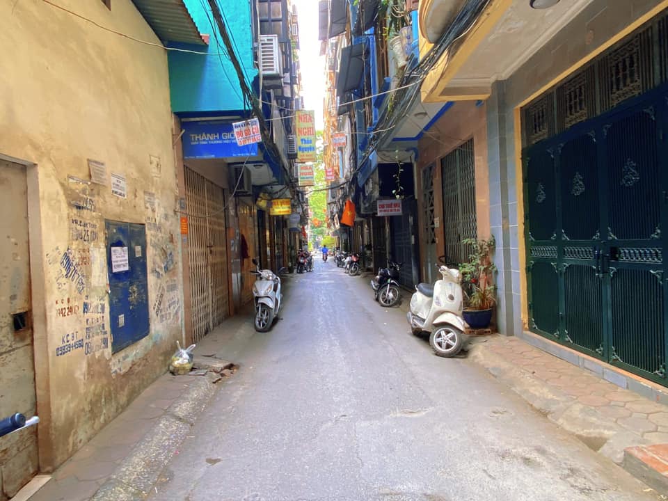 Nguyễn Chí Thanh, Đống Đa 31m2 x 5T. MT 4.2m. Oto đỗ cửa, kinh doanh tốt.