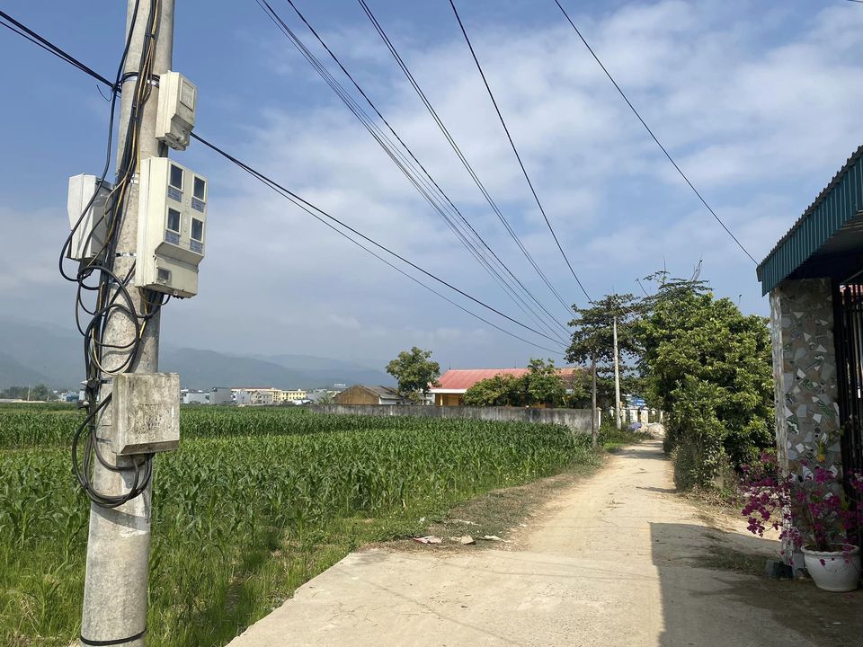 Em cần bán nhà hai tầng tại tổ 7 phường Noong Bua, Điện Biên