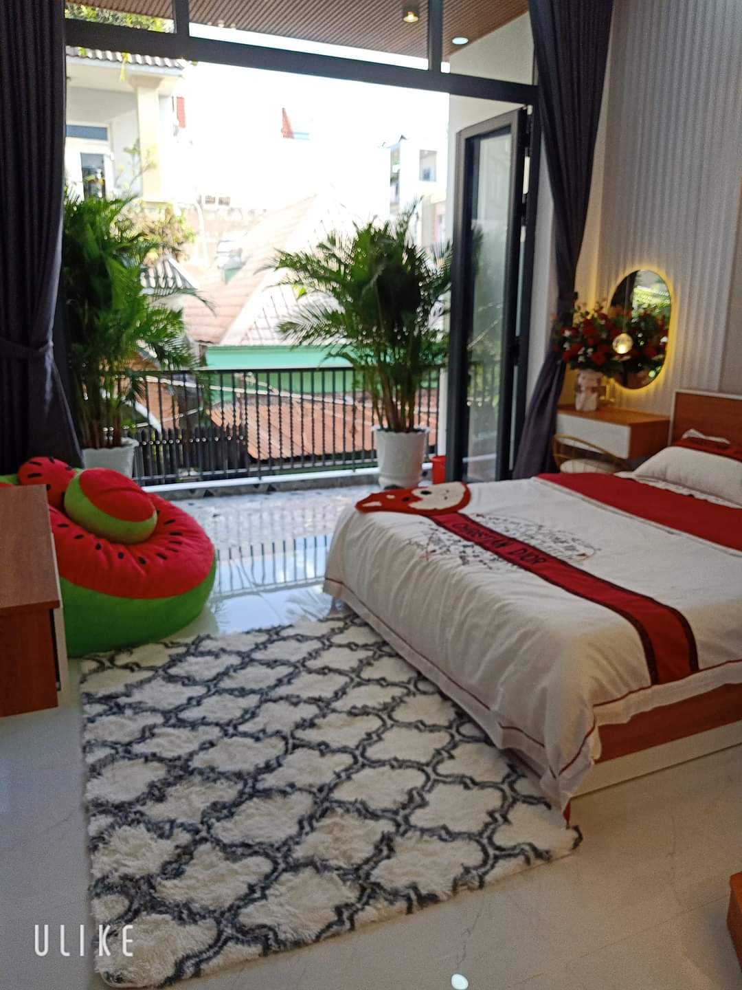 Bán NhàĐẹp3Tầng HXH Quay Đầu Bùi Thị Xuân P1 Tân Bình 58m2,Ngang 4.2m,Hơn 5 tỷ.