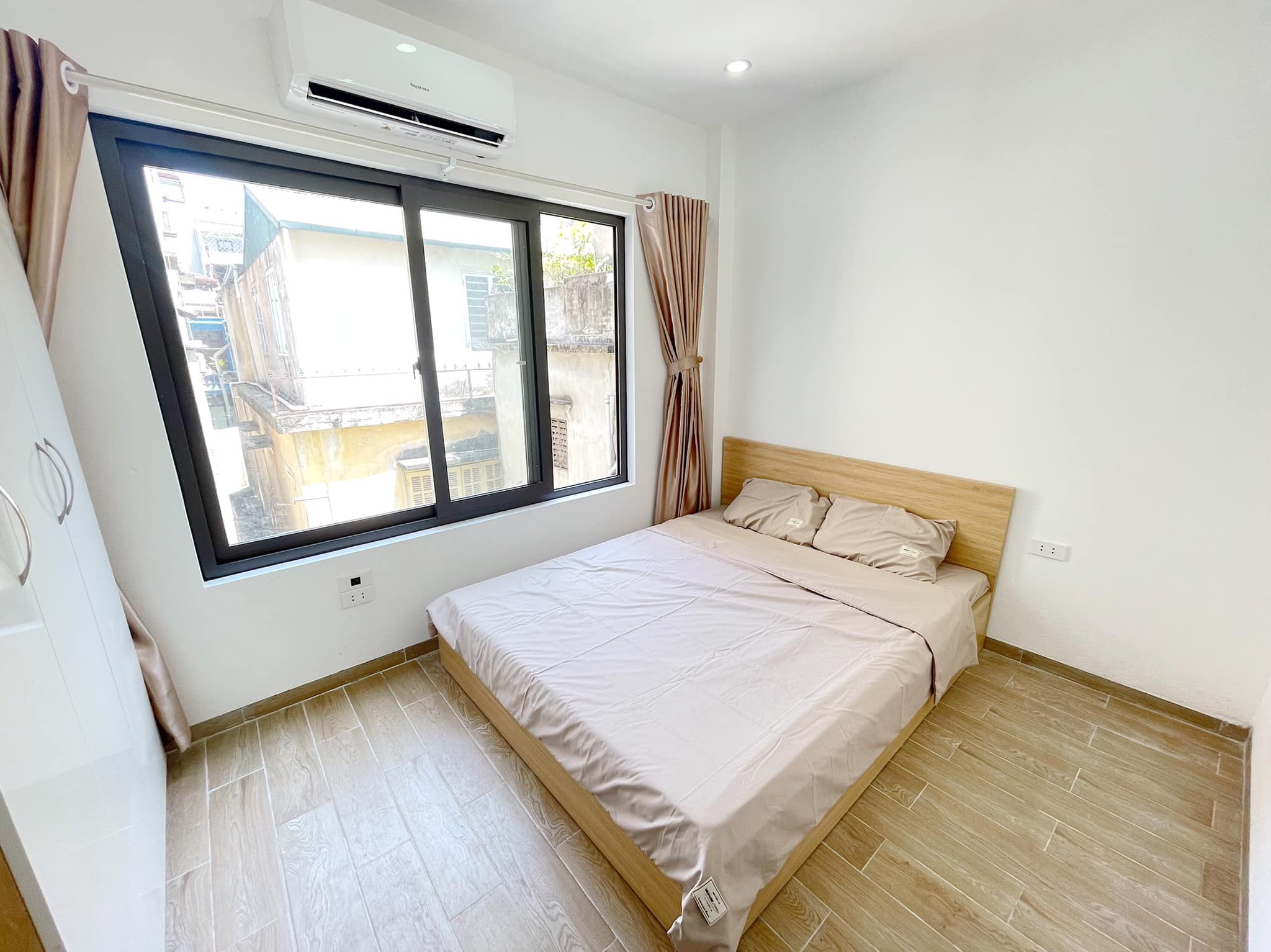 Bán nhà Trại Cóc Đống Đa 37m2 6 tầng kinh doanh giá 6 tỷ