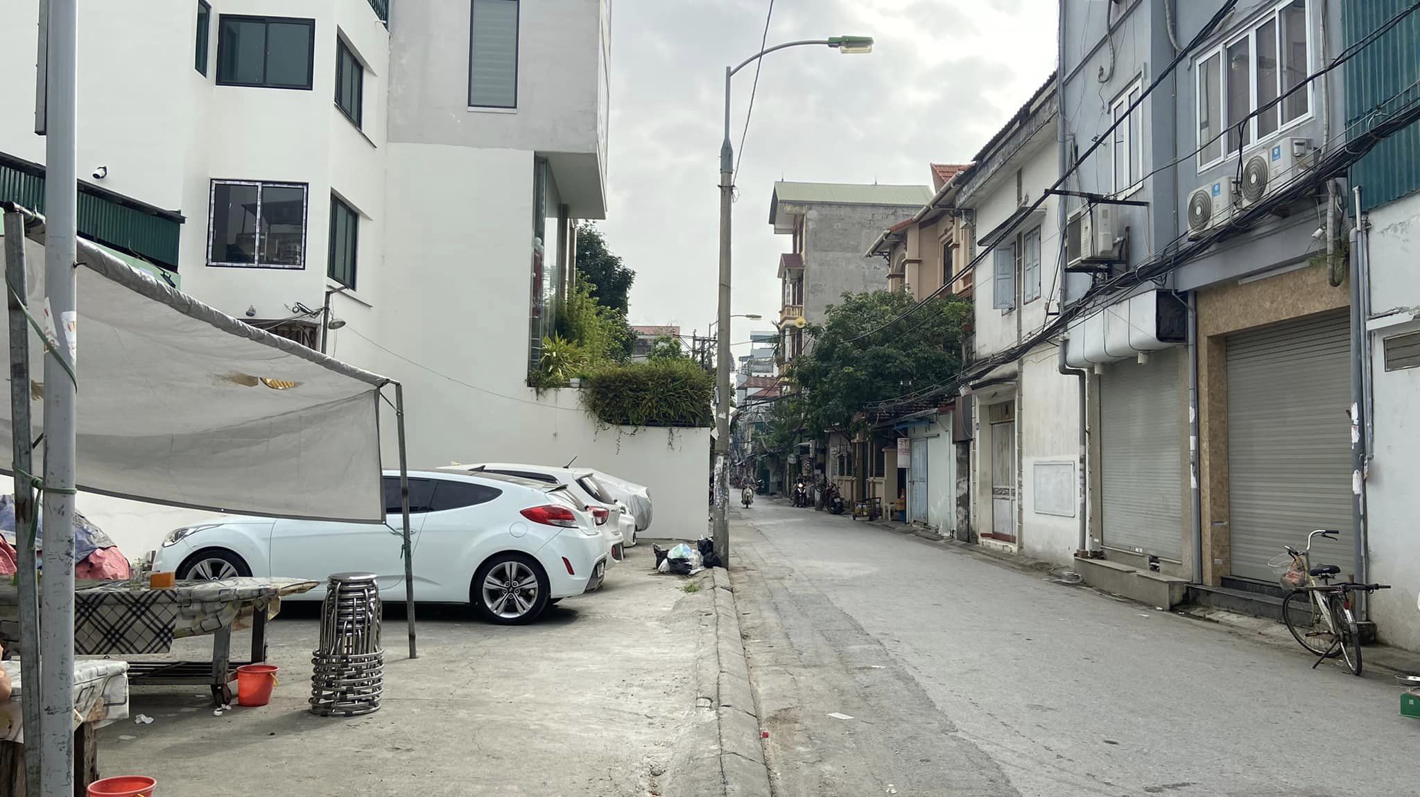 Nhà diện tích 100m Ngọc Thụy- phân lô ô tô- 2 thoáng- kinh doanh