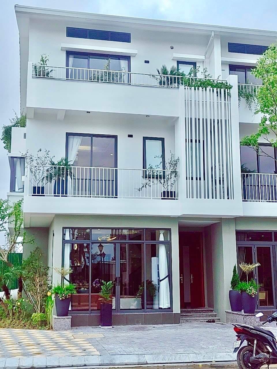 NHÀ LIỀN KỀ ECOGARDEN HUẾ - SỨC NÓNG KHÔNG BAO GIỜ GIẢM