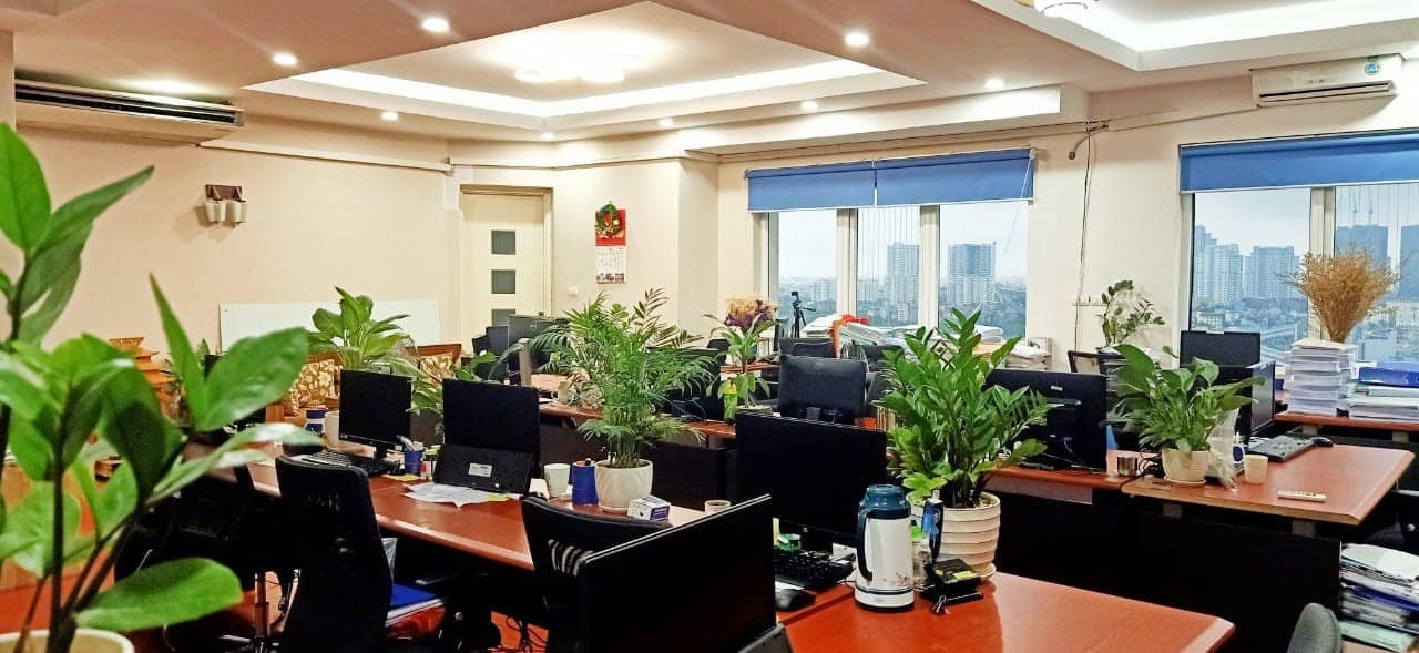 Bán căn hộ chung cư view CV Hòa Bình, Cầu Nhật Tân, 3PN - DT143m2 - 3,6 tỷ