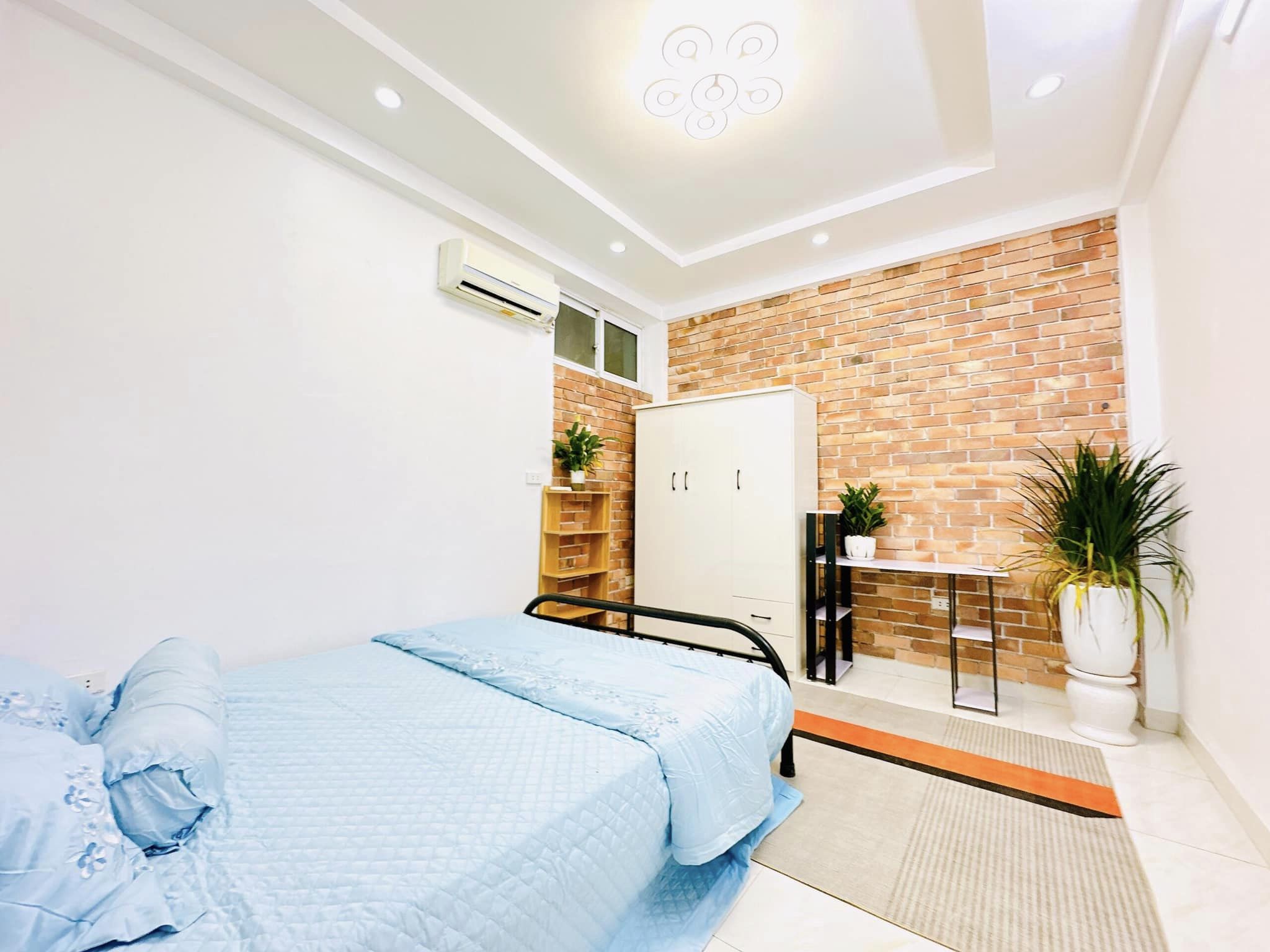 Bán nhà Nguyễn Trãi Thanh Xuân 42m2 6 tầng mặt tiền 3.2 m giá 5.x tỷ