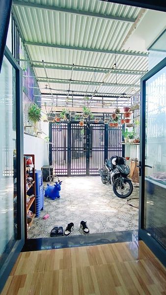 BÁN NHÀ CẤP 4 CÓ LỬNG HẺM 3M ĐƯỜNG NGUYỄN XIỂN - VĨNH HẢI. Giá 2 tỷ 600tr