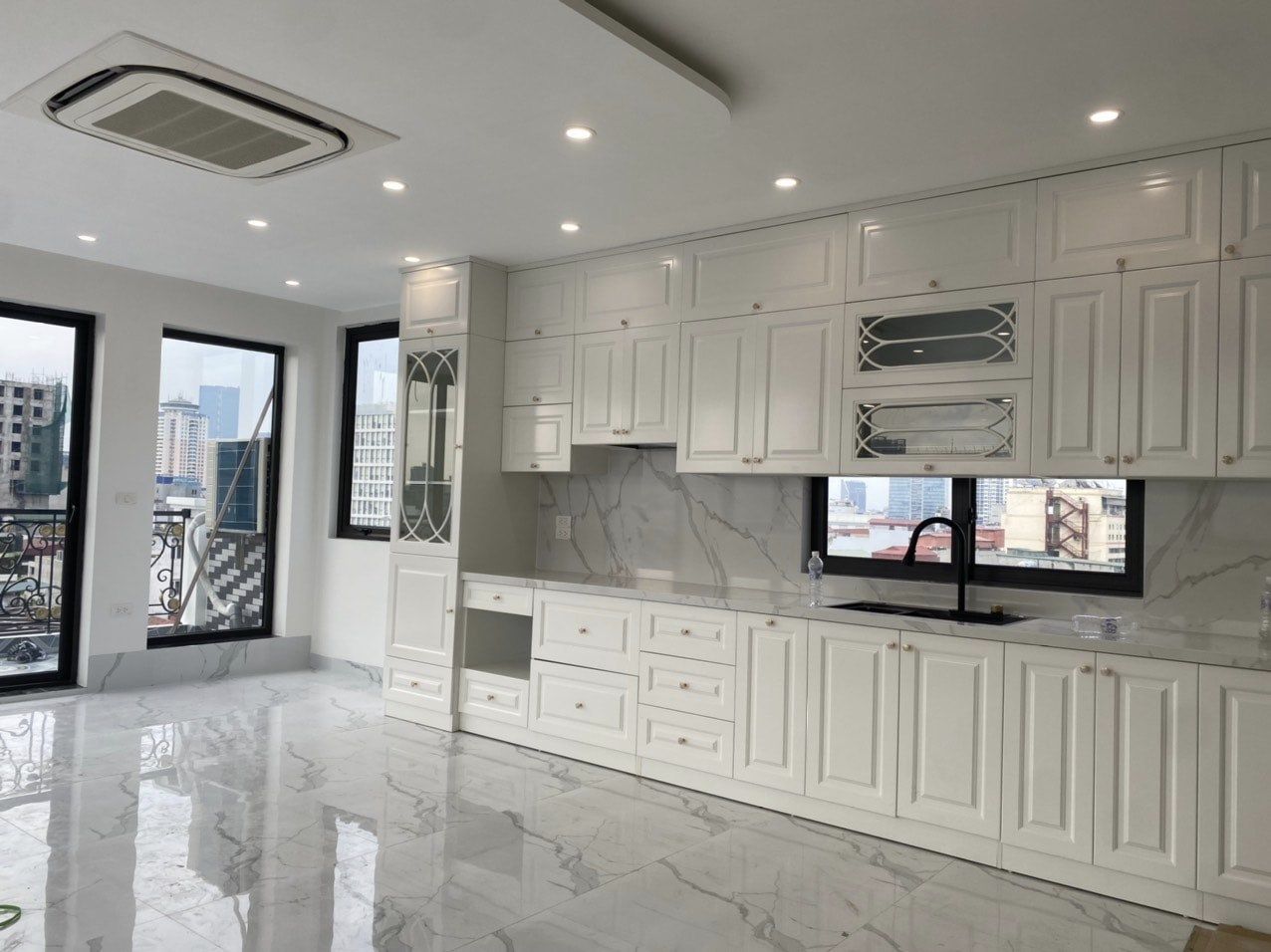 Bán nhà mặt phố - Trung Liệt ( Q.Đống Đa). DT 91. 10 T. MT 5.5 m. SĐCC . Giá 45.5 Tỷ.