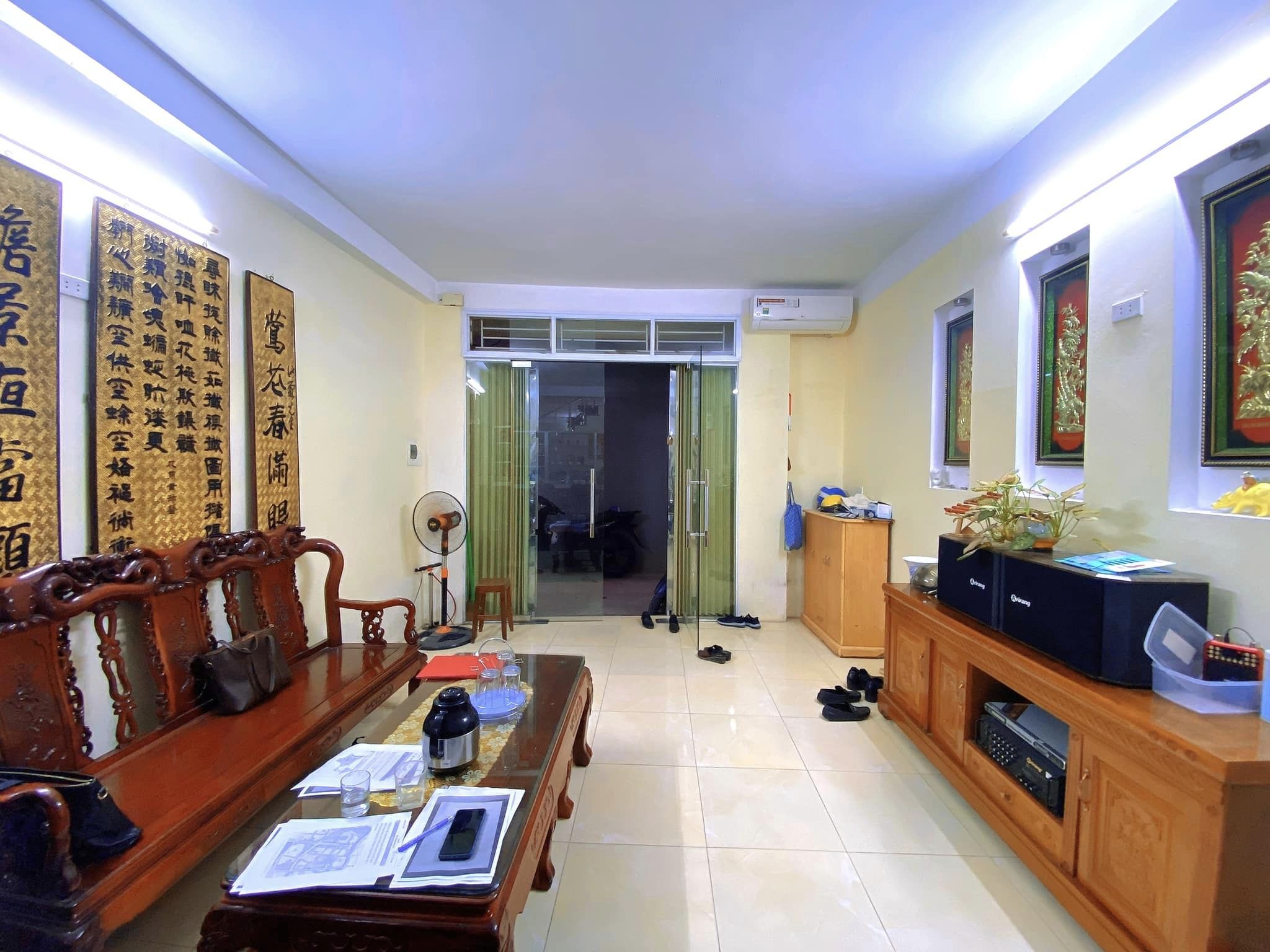 BÁN NHÀ VĂN CAO 8.5 TỶ 51M2 2T MT 4M- OTO ĐỖ CỬA-SÁT PHỐ-AN NINH TỐT-DÂN TRÍ CAO