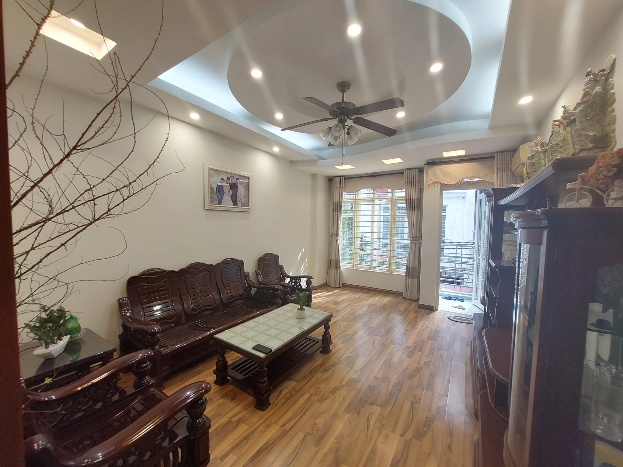 Siêu phẩm 1 mặt phố 1 mặt ôtô tránh Đống Đa, Vỉa hè, Thang Máy, KD đỉnh, DT 72m2, MT 4m, 26 tỷ