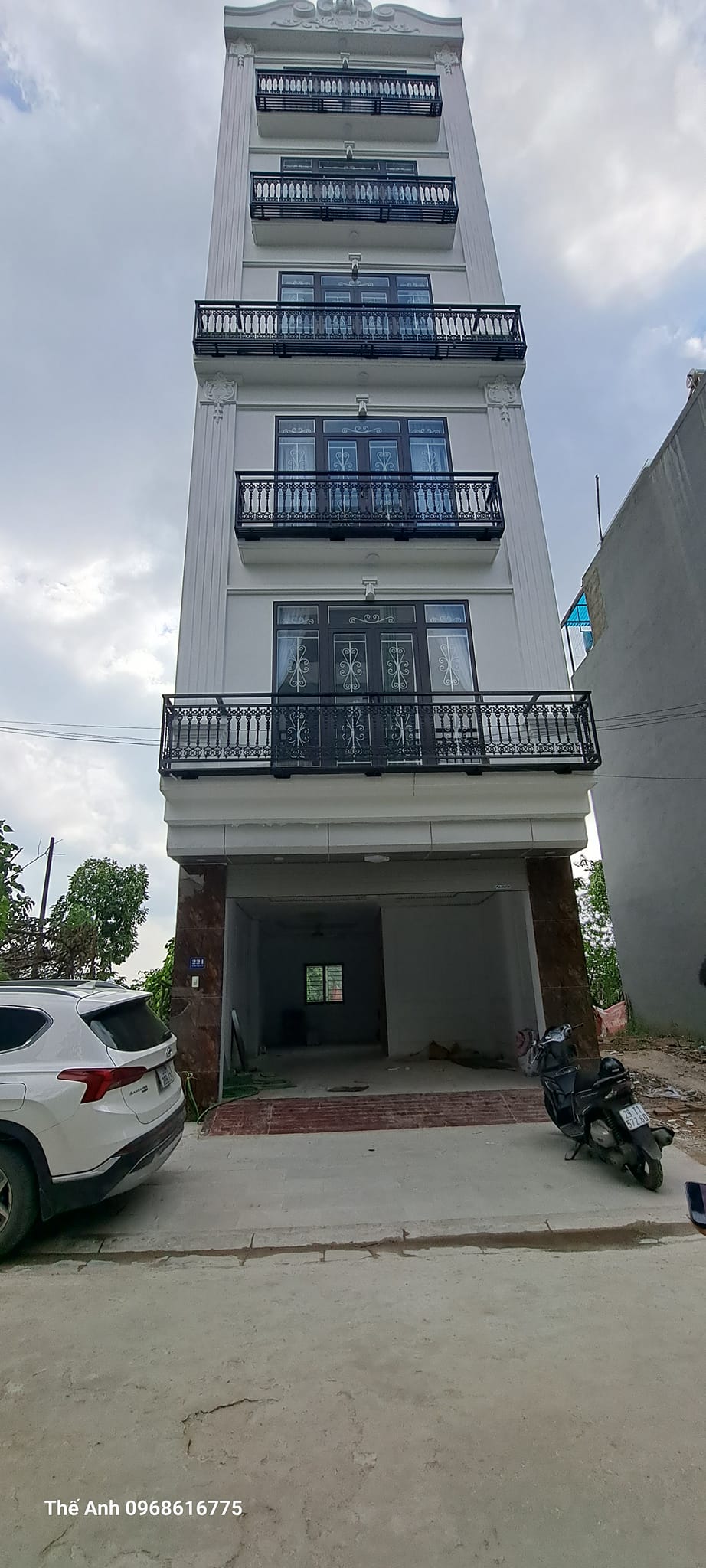 Rẻ hơn thị trường.Mua đất được nhà mới tinh 50mx5 tầng khu Dọc bún 2 Văn khê-La khê-Hđ