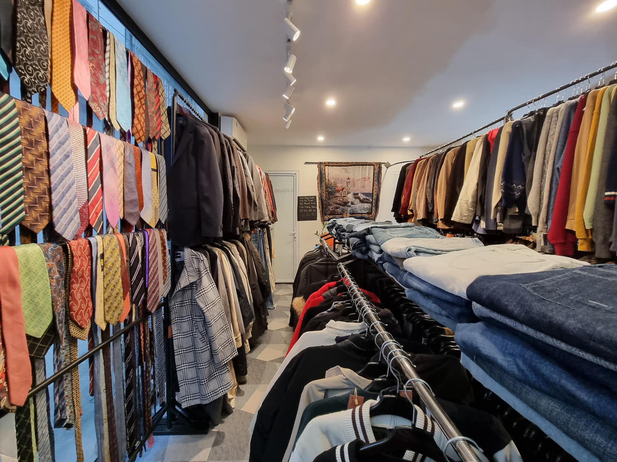 BÁN NHÀ MAI DỊCH 6.9 TỶ 32M2 3T MT 6M- LÔ GÓC-NGÕ THÔNG-OTO TRÁNH-OTO DỪNG ĐỖ-KINH DOANH ĐỈNH