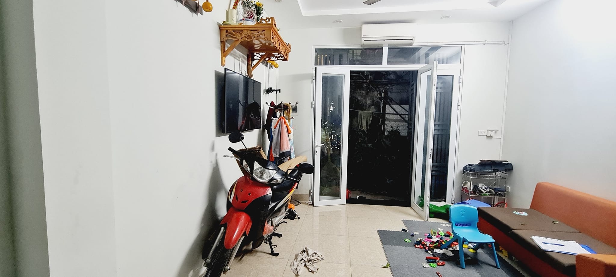 Bán nhà Vũ Tông Phan, quận Thanh Xuân, 30m2, 3 tầng, 3 ngủ, nhà đẹp ở ngay 2.1 tỷ