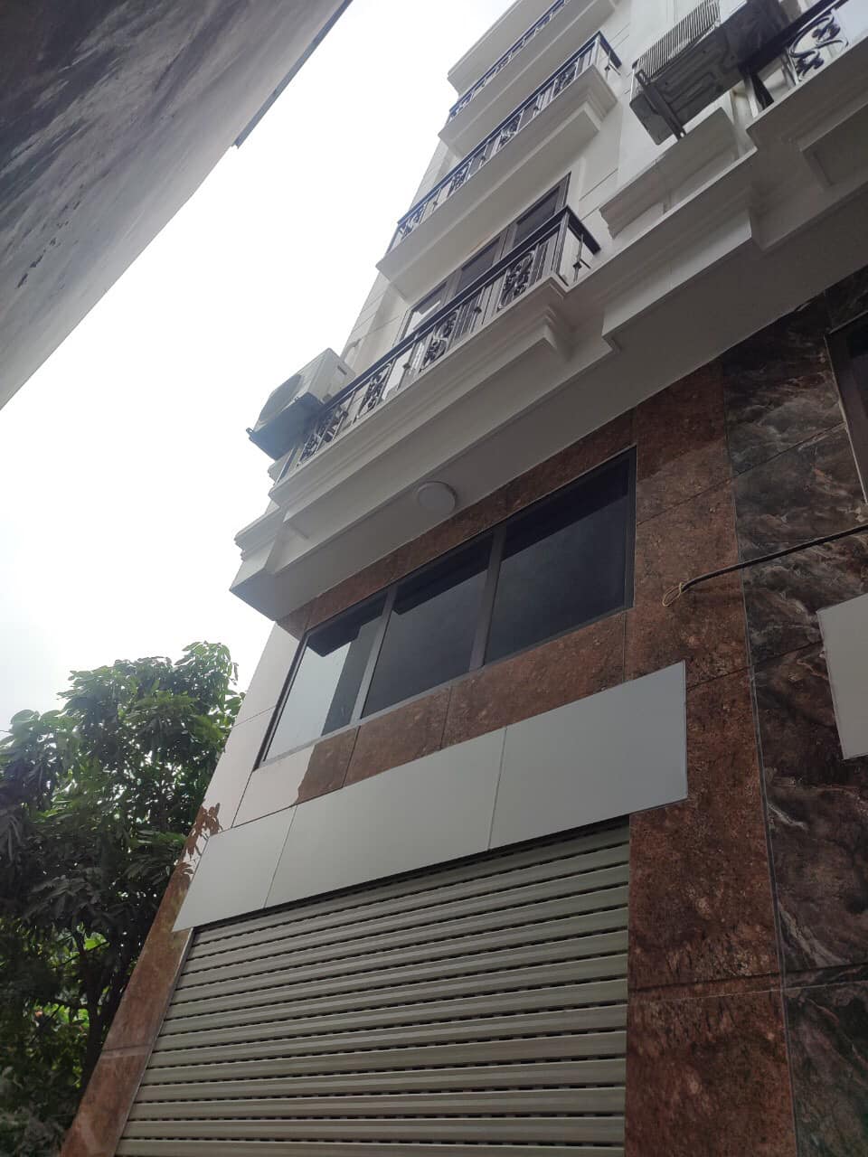 Cần Bán! Nhà Tứ Hiệp 37m5T oto đỗ cổng, giá chỉ hơn 3 Tỷ! CALL ngay