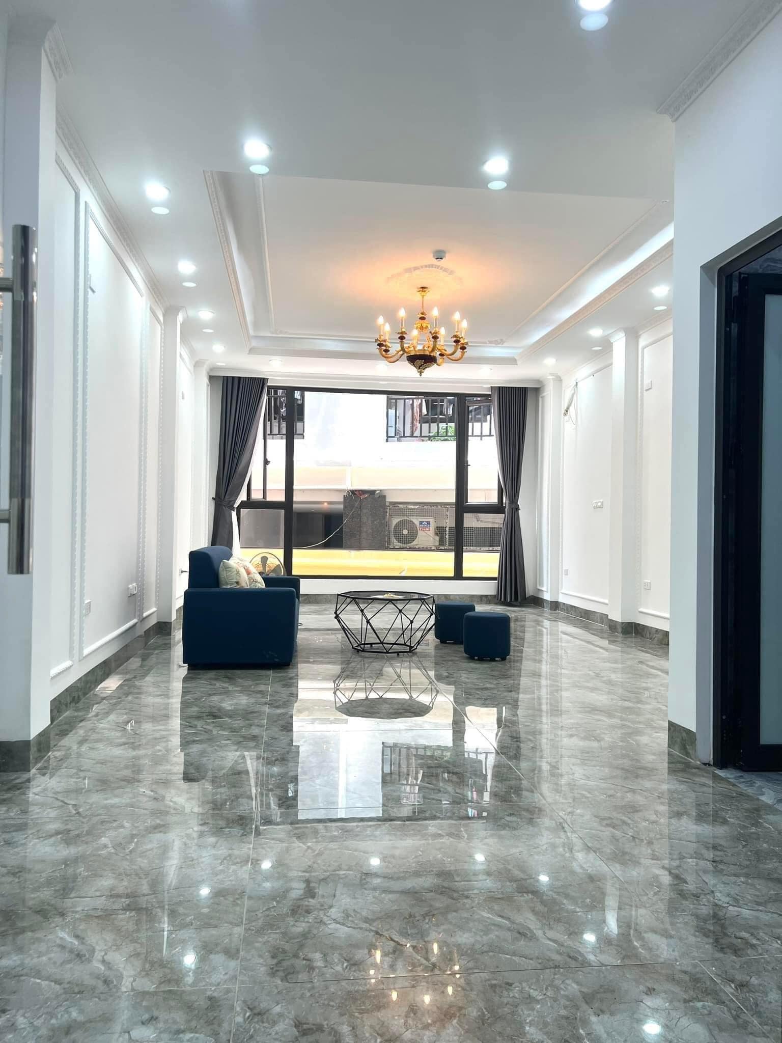 42m2