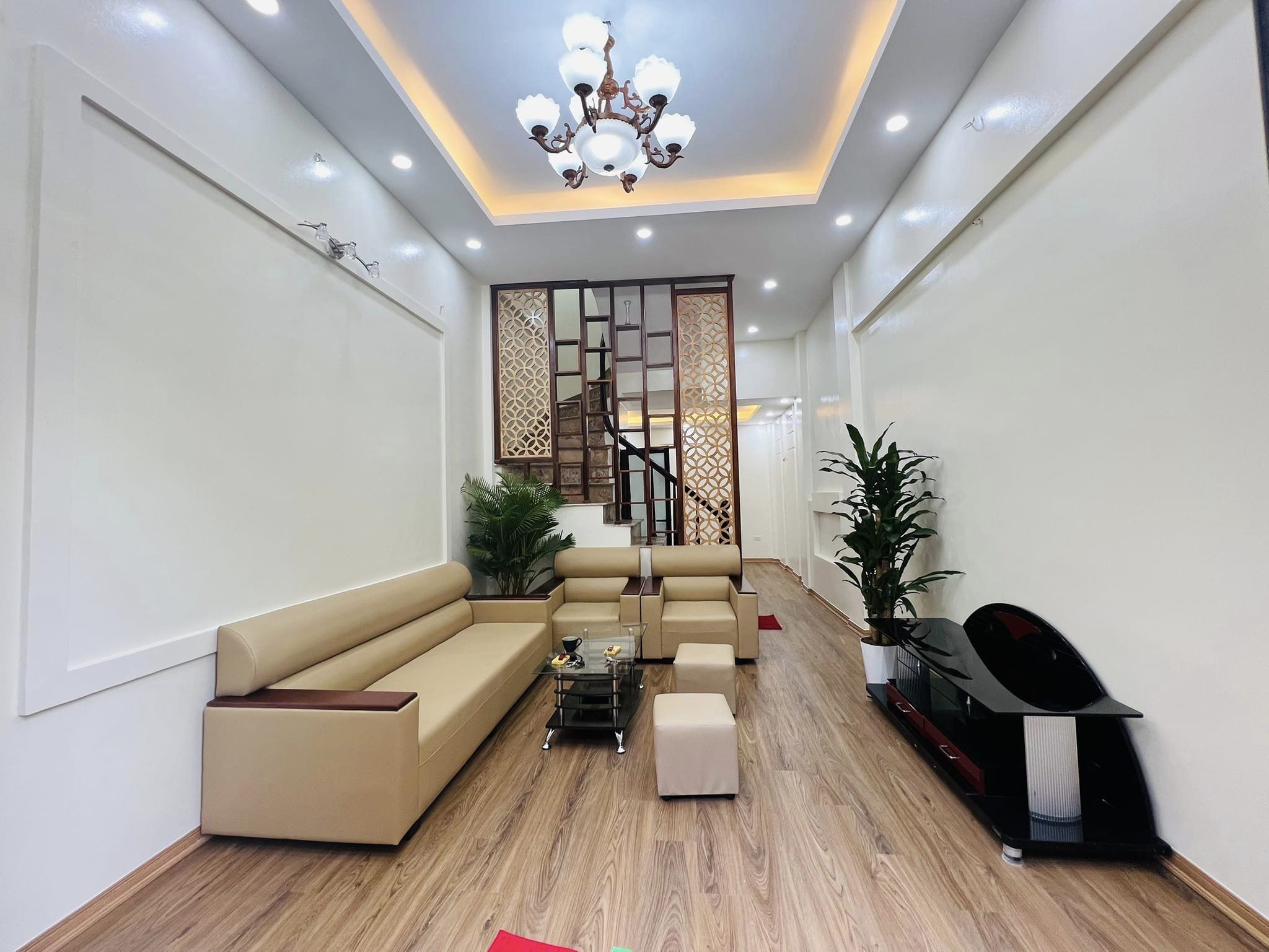 NHÀ TÂY TRÀ-CHIA LÔ-ÔTÔ ĐỖ CỬA- MỚI XÂY-Ở NGAY-30M2-GIÁ CHỈ 4.25 TỶ. LH:E.ĐỊNH