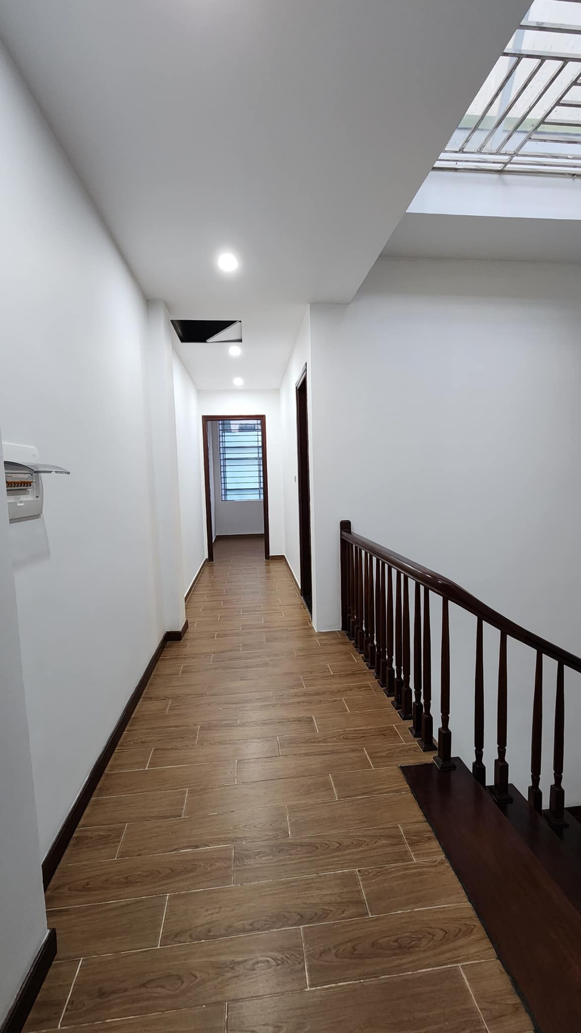BÁN NHÀ THANH XUÂN, ĐƯỜNG QUAN NHÂN, 44M2, 5 TẦNG, NHÀ MỚI, 7 PHÒNG, DOANH THU 300 TRIỆU/ NĂM. CHỈ HƠN 3 TỶ.