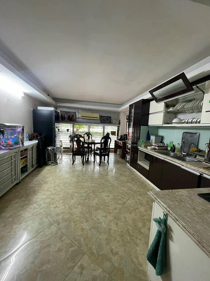 Chính chủ cho thuê nhà tại mặt phố Phú Hựu, Bồ Đề, Long Biên. Giá 25tr/tháng.