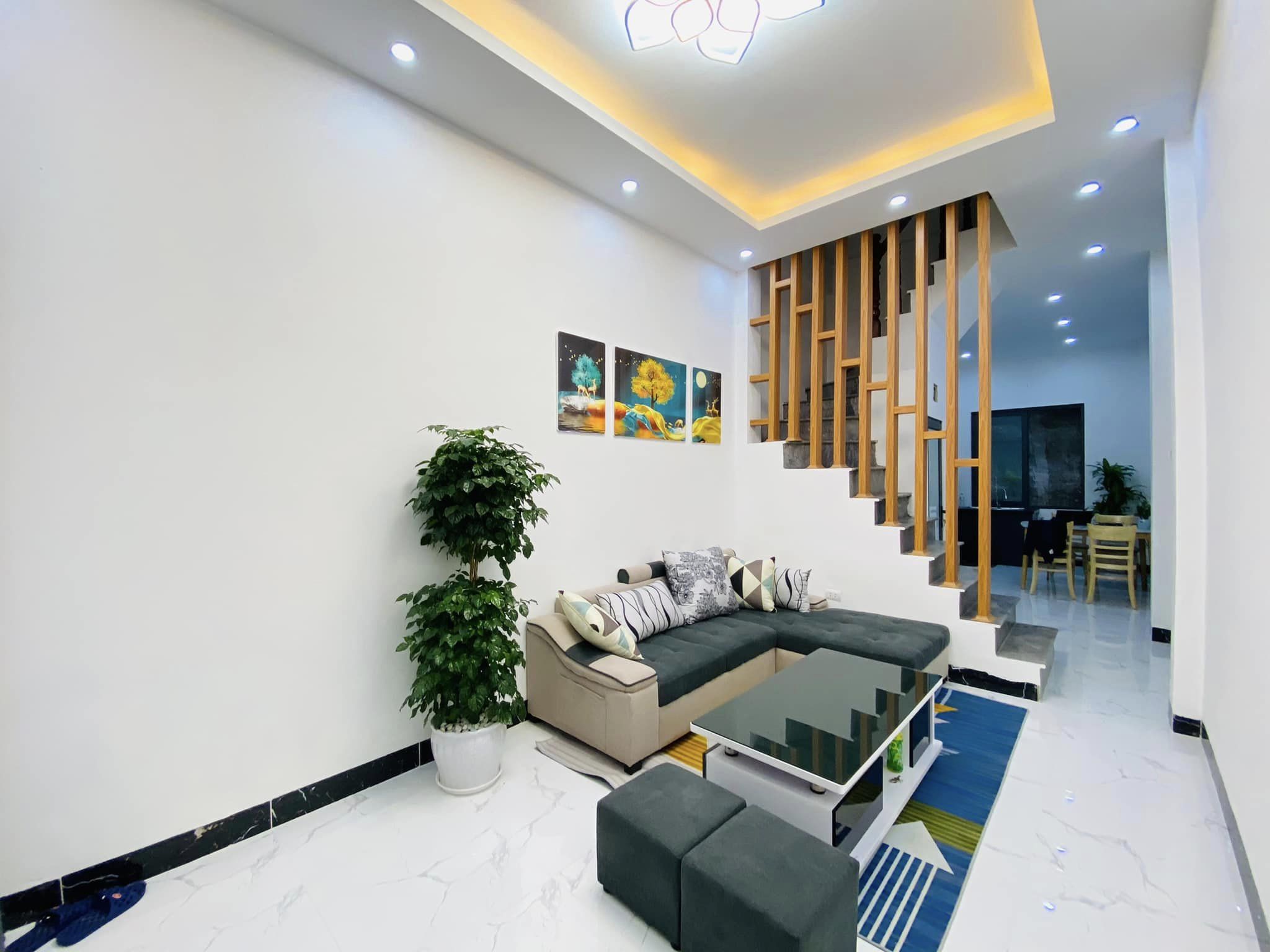 Máy in tiền siêu đỉnh - Nhà phố Xuân Thủy - Cầu Giấy, doanh thu khủng, mới, đủ nội thất, dt 50m, 6,5 tỷ