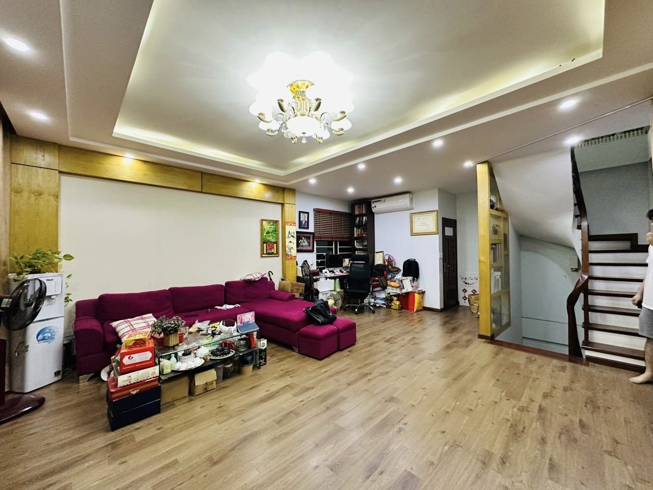 Bán nhà Đường Võ Chí Công- Quận Tây Hồ. OTO Đỗ Cửa- 25m Ra Phố