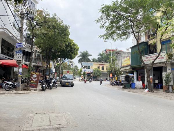 Chuyển hướng KD Bán luôn nhà mặt Phố Mỗ Lao, Hà Đông 38m2*5T 8.9 tỷ đường rộng 20m