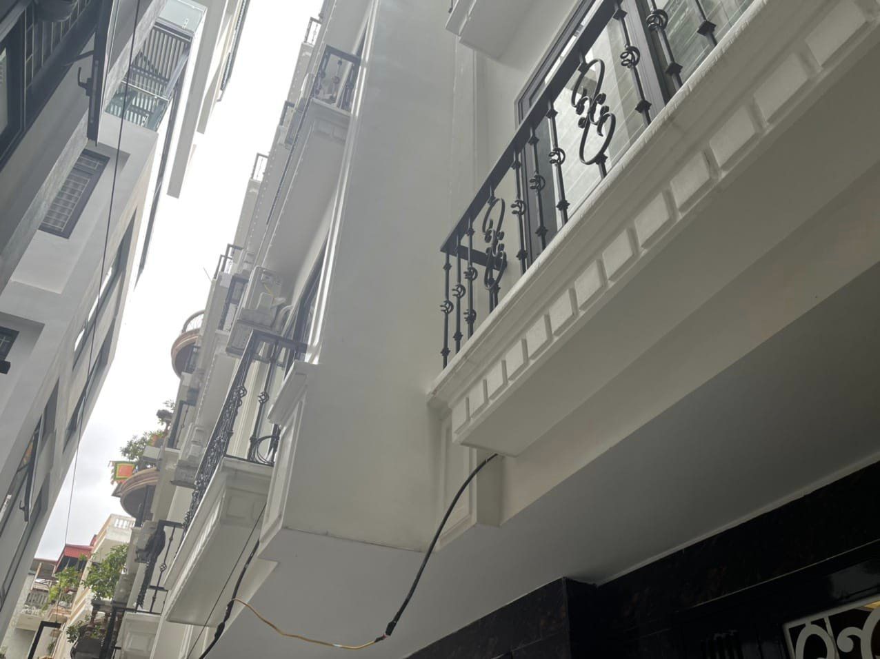 BÁN NHÀ ĐỘI CẤN 5.25 TỶ 38M2 5T MT 3,2M- NGÕ RỘNG – 2 THOÁNG – NHÀ ĐẸP – GẦN PHỐ