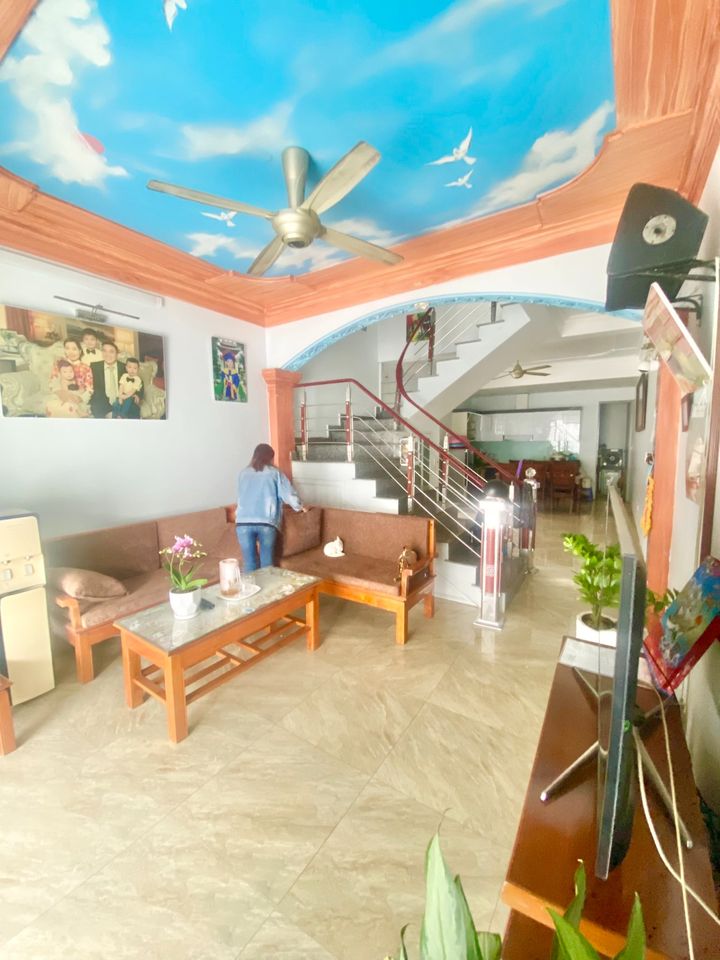 Siêu phẩm 3 tầng độc lập tại Nguyễn Trung Thành Chỉ 2,05 tỷ ô tô đỗ cửa