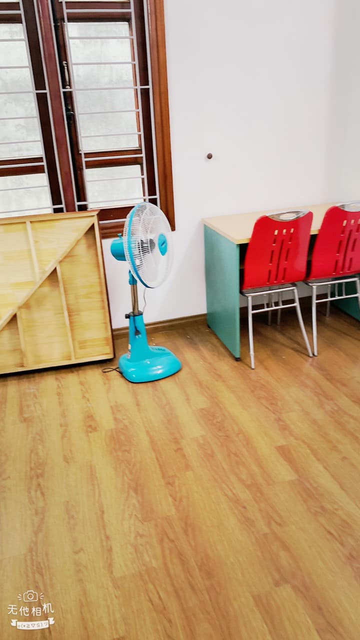 BÁN NHÀ VÕNG THỊ 4.5 TỶ 30.4M2 5T MT 5M- SÁT PHỐ-BA BƯỚC RA HỒ- NGÕ THÔNG-NỘI THẤT CỰC ĐỈNH