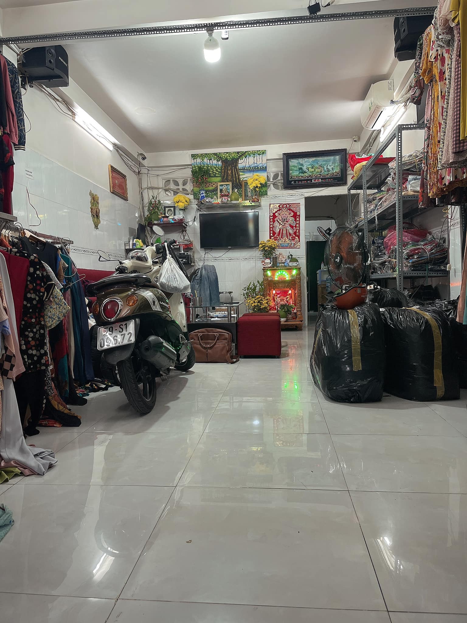 Nhà Hẻm 6M XVNT, nở hậu, 2 Tầng, 2 PN, 65m2, 9.7 tỷ TL