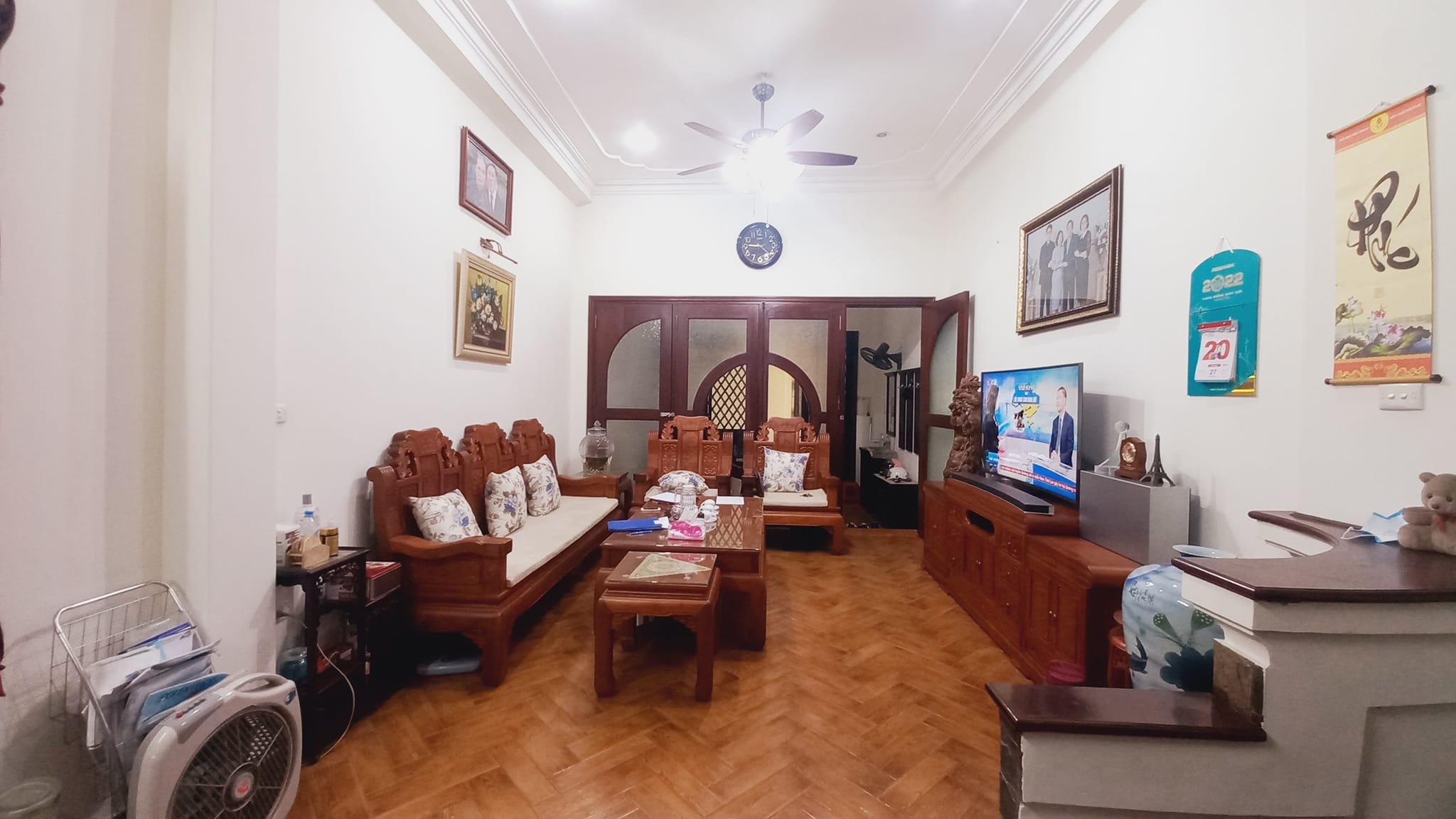 BÁN NHÀ 4 TẦNG LÔ GÓC, PHÂN LÔ, Ô TÔ ĐỖ CỬA PHỐ HOÀNG VĂN THÁI.