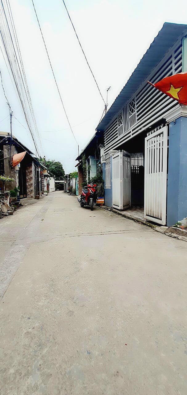 Nhà 5x24 sổ riêng thổ cư, hẻm thông ngay chợ KP4 trải dài giá tốt