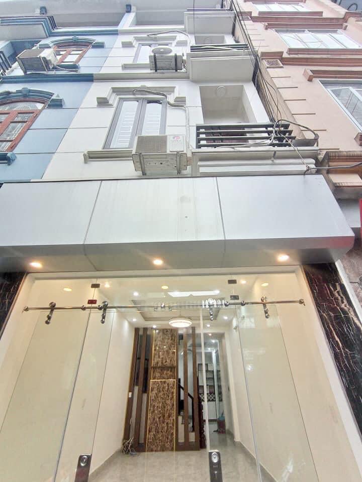 HIẾM BÁN MẶT PHỐ NHÂN HÒA 40MX4T GIÁ 4,5 TỶ - KINH DOANH ,NHÀ Ô TÔ ĐỖ CỬA.