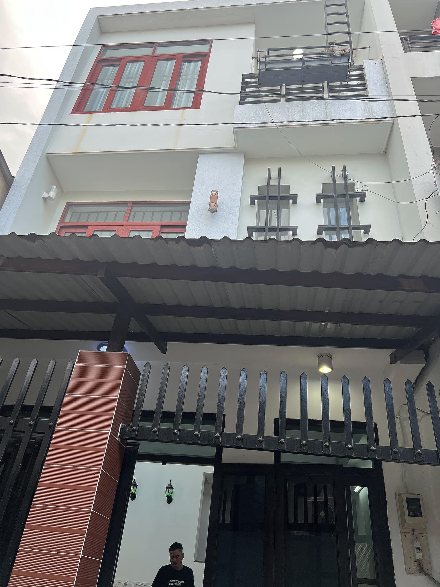 NHÀ HOT Sát Võ Văn Ngân, ngang 4.9, 3 Tầng, 3.65 tỷ