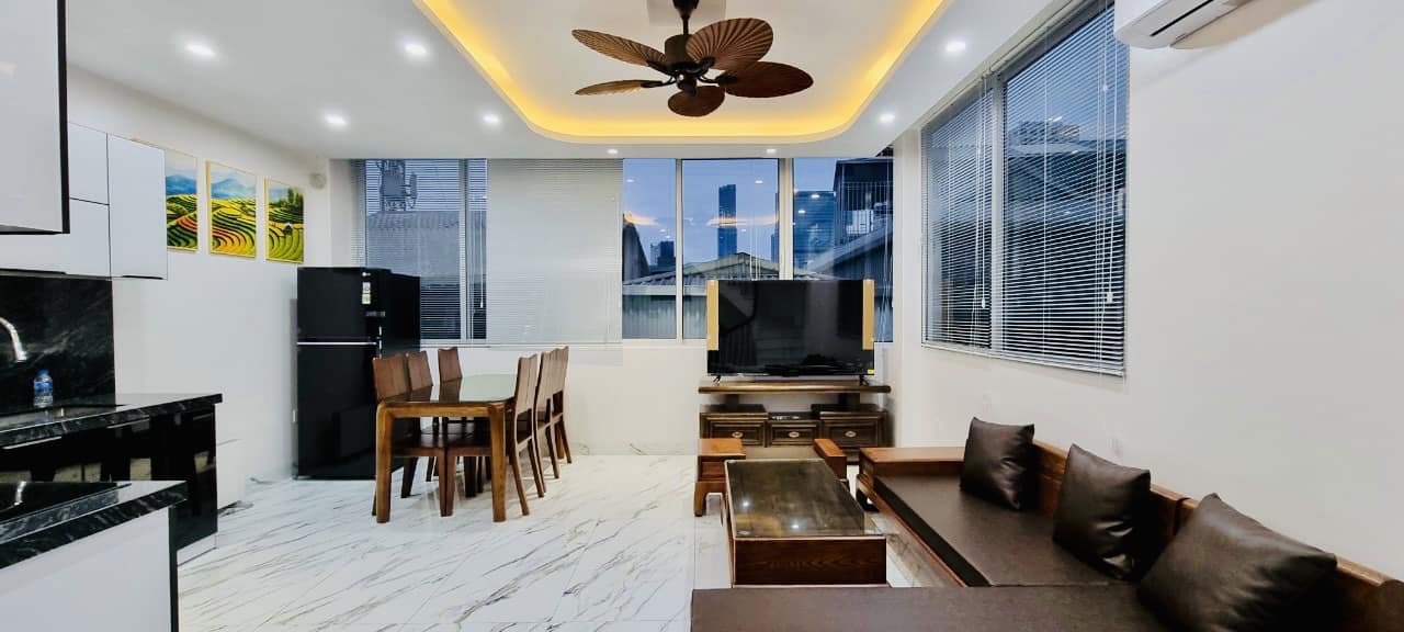 Bán nhà riêng ngõ 315 Nguyễn Khang, Cầu Giấy. DT 33m2*7T thang máy. Giá 5,95tỷ.