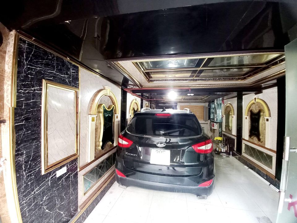 Mặt phố Trần Duy Hưng, 6T Thang Máy, Gara 130m2 28 tỷ.