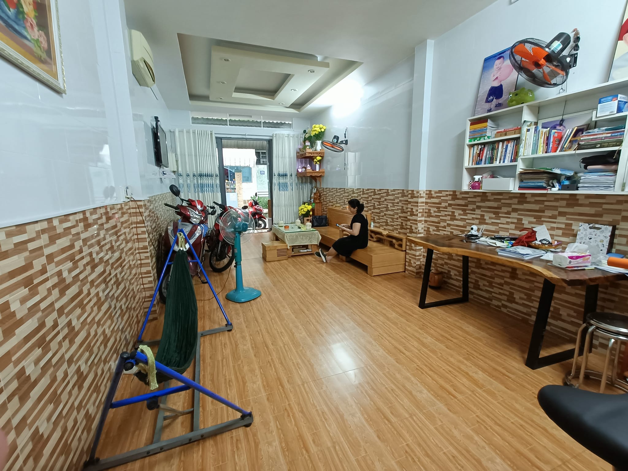 ĐỊNH CƯ BÁN GẤP NHÀ HXH THÔNG -LŨY BÁN BÍCH - 4M X 15M 3 PN CHỈ 4 TỶ X