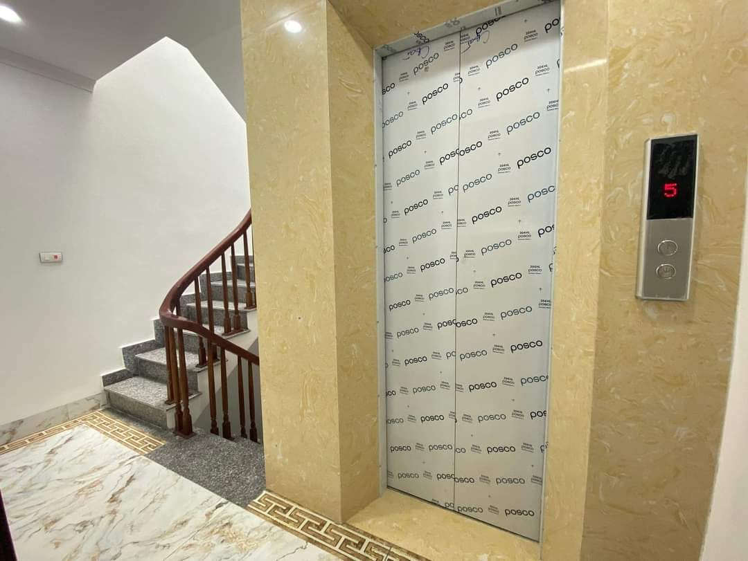 Nhà Đẹp Hoa Bằng – Hà Nội,DT 45m2x6 Tầng Thang máy-Chỉ nhỉnh 5 tỷ - OTO đỗ cổng