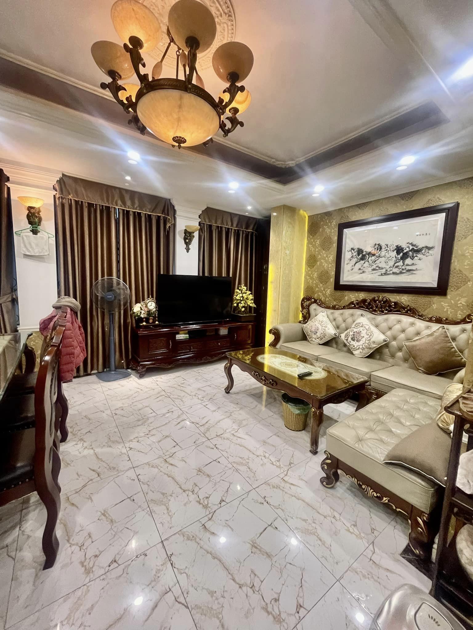 NGÕ LỆNH CƯ DT 57M 6T MT 5.2M GIÁ 7.45 TỶ.NGÕ THÔNG,KD, 3 THOÁNG.