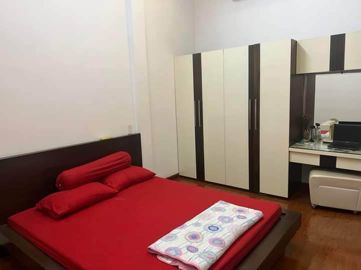 BÁN NHÀ HẼM XE HƠI ÚT TÍCH 77M2 T N BÌNH-SÁT MẶT TIỀN ĐƯỜNG -TẶNG NỘI THẤT CHỈ 6 TỶ