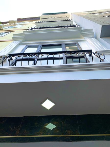 Bán nhà mặt ngõ kinh doanh đỉnh, 381 Nguyễn Khang, Cầu Giấy, Thang máy, 42m2x6T,giá 8,3 tỷ.