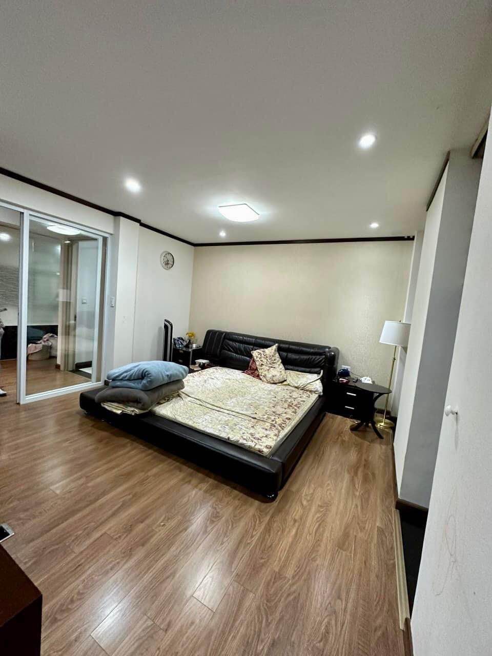 60m2