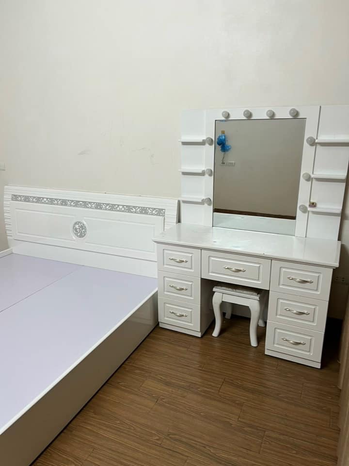 Có nhà cho thuê tại Đức Giang full nội thất, ô tô đỗ cửa giá 9tr.