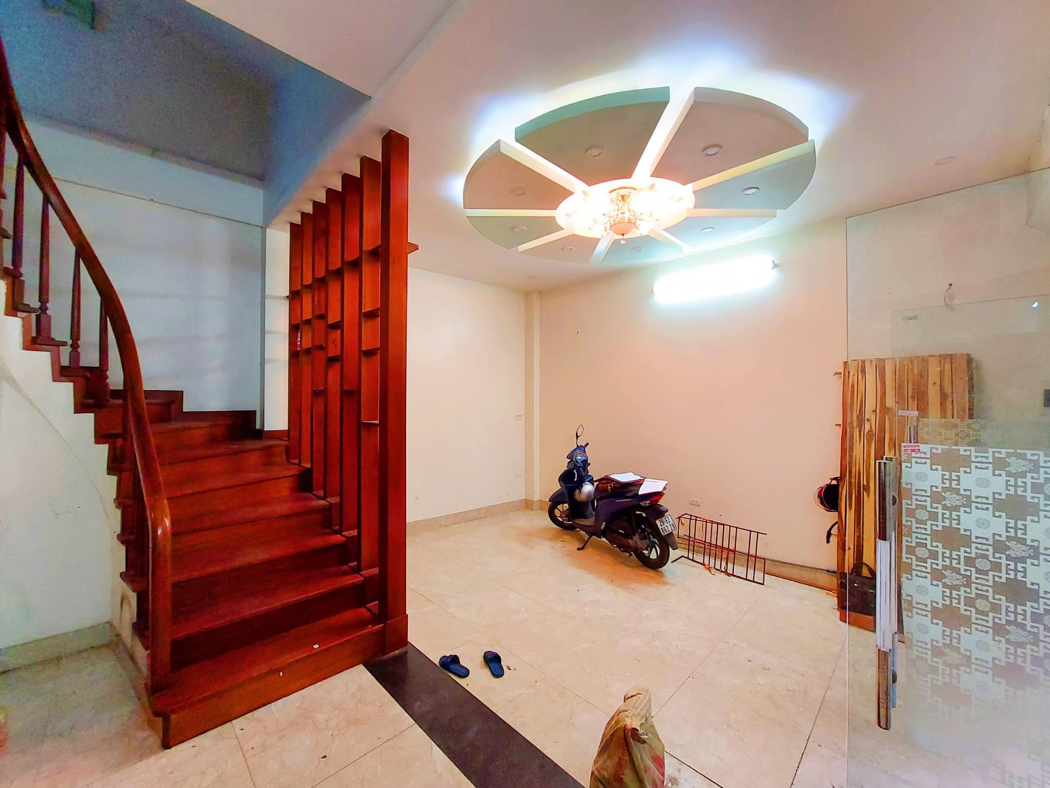 Trung tâm Đống Đa, Láng Trung, 7 chỗ đỗ cửa, 10m ôtô tránh, Lô góc, DT 45m2, MT 6m, 6.5 tỷ