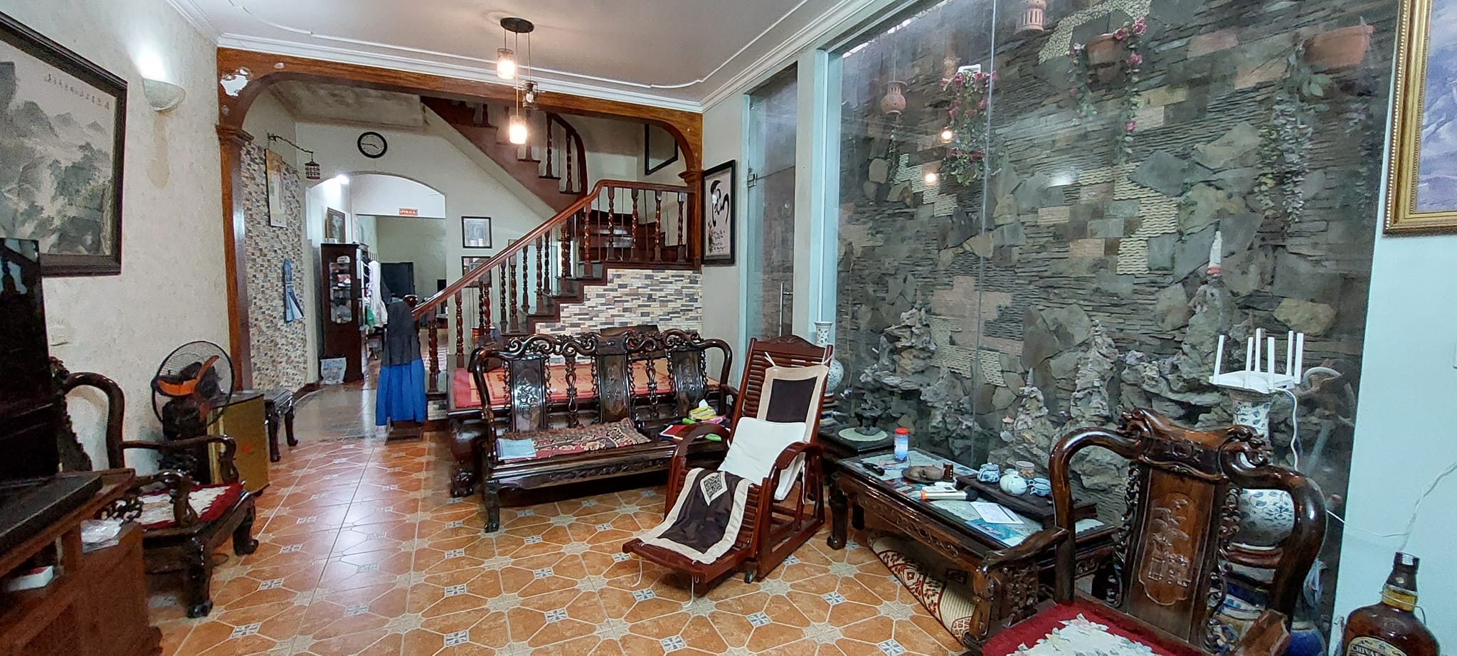 Mặt phố Âu Cơ 145m2, MT 5m, vỉa hè 2 ô tô tránh, kinh doanh đỉnh, gần chợ hoa, 27.8 tỷ