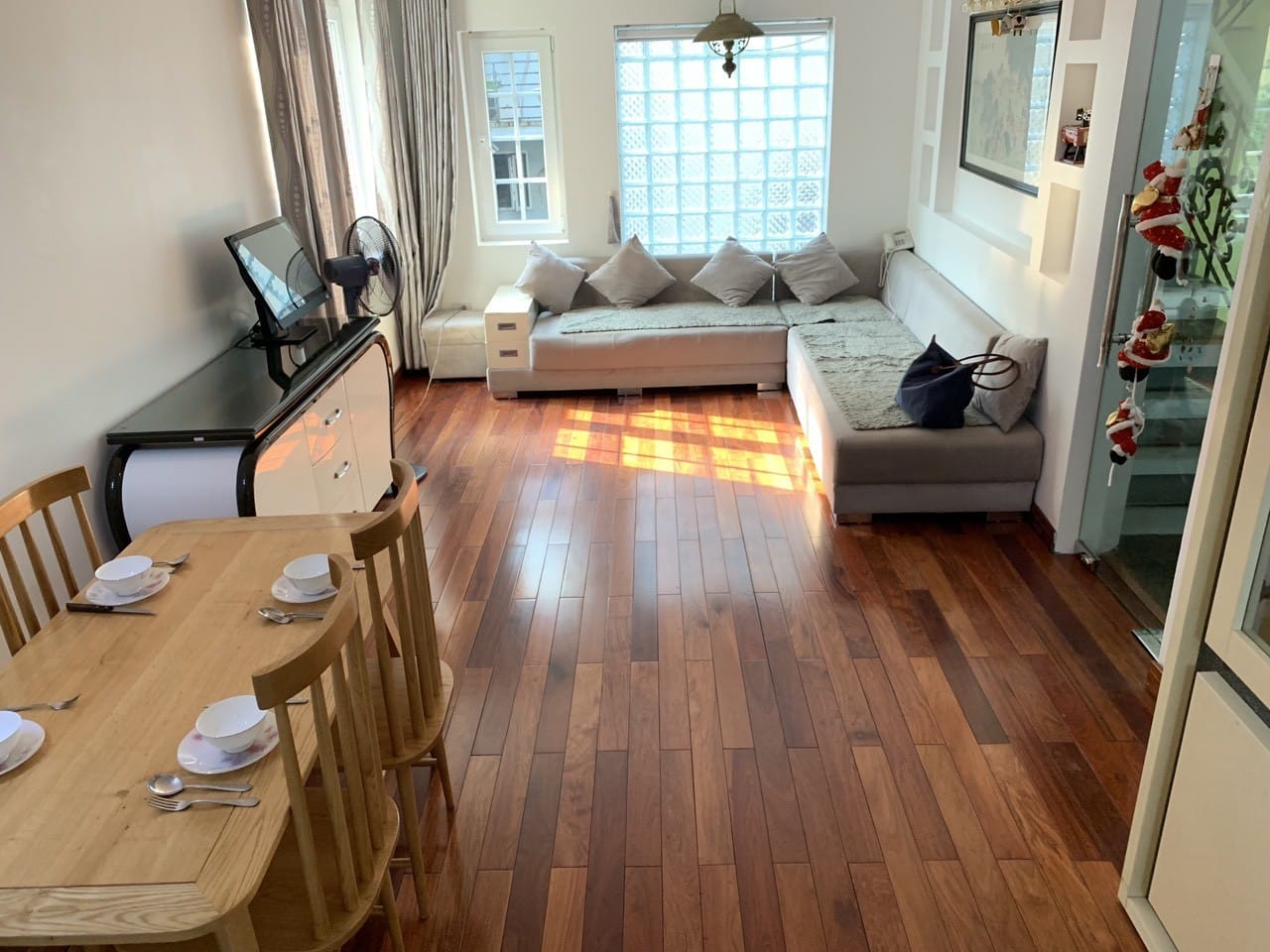 Bán nhà ngõ 201 đường Cầu Giấy, Lô Góc, 3 thoáng, 112m2 x 5 tầng, giá 33,4 tỷ