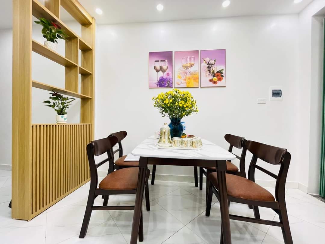 Bán nhà phân lô tái định cư Lê Quang Đạo dt 42m 5t giá 8,4 tỷ ô tô