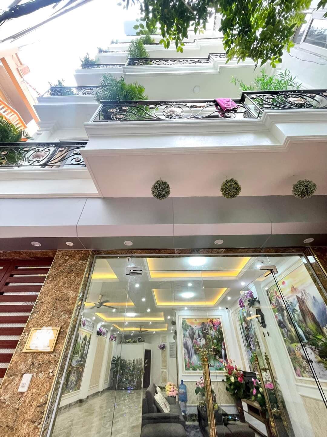 Siêu phẩm Apartment trung tâm Ba Đình, Vị trí đắc địa, nhà siêu đẹp, Dt 100m, 7 tầng, lô góc, giá 28 tỷ.