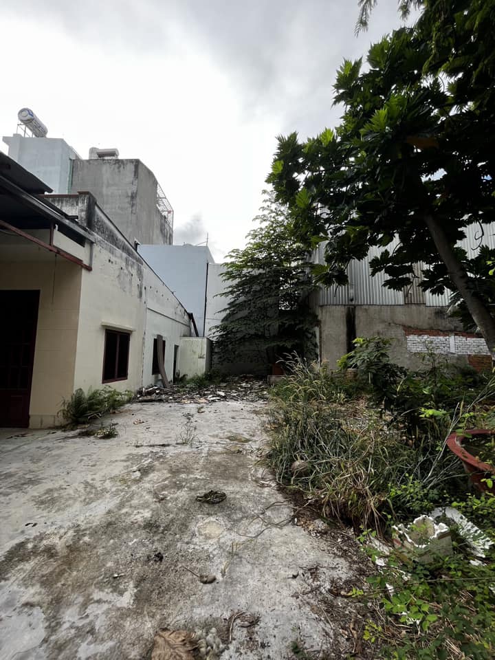 Cho Thuê Sân Bãi Làm Kho - Xưởng Gia Công - Huỳnh Tấn Phát - Quận 7 - 340m2 - Giá 15tr.Tháng